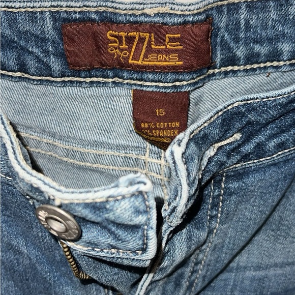 Torrid Jeans - Picture 1 of 8